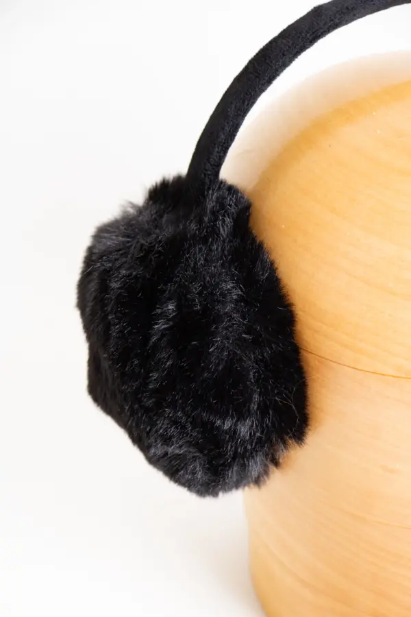 McBurn Earmuffs aus Webpelz, Schwarz